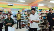 Foto : Polres Kubar Cek Stabilitas Harga Sembako di Barong Tongkok (Annanda Fauzan/trackperistiwa.com)