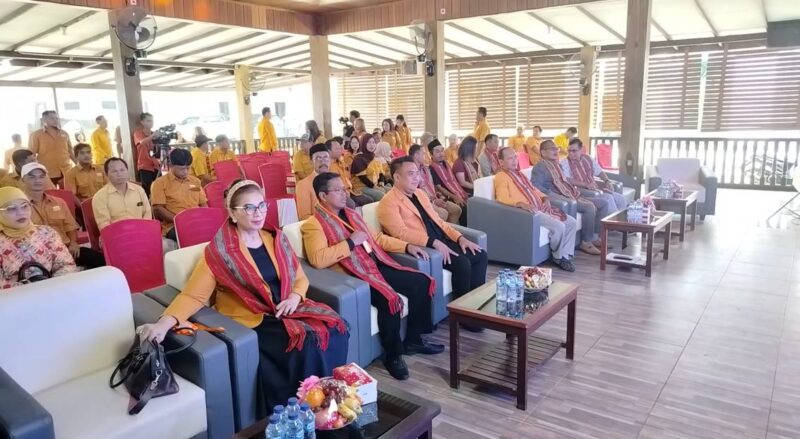 Ket Foto: H. Aula menerima dukungan penuh untuk kembali memimpin DPC Hanura Kutai Barat periode 2025–2030 dalam Muscab IV, Jumat (13/2/2026).