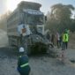 Keterangan Foto: Kondisi dump truck roda 12 yang mengalami kerusakan parah di bagian kabin usai terlibat kecelakaan fatal di jalur hauling KM 35 area tambang PT MBL, Kutai Barat, Sabtu (28/03/2026). Dok. Istimewa/Trackperistiwa.com