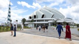 Keterangan Foto:
Masjid Negara di Kawasan Inti Pusat Pemerintahan (KIPP) Ibu Kota Nusantara yang akan digunakan untuk pelaksanaan Salat Idulfitri perdana 1447 Hijriah, terbuka bagi masyarakat umum. (Dok. Humas Otorita IKN)