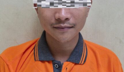 Keterangan Foto: TSK MAR (29) saat diamankan oleh pihak kepolisian terkait kasus dugaan tindak pidana kekerasan seksual terhadap anak di wilayah Kecamatan Teweh Tengah, Kabupaten Barito Utara. (Dok.trackperistiwa.com/Henryanus)