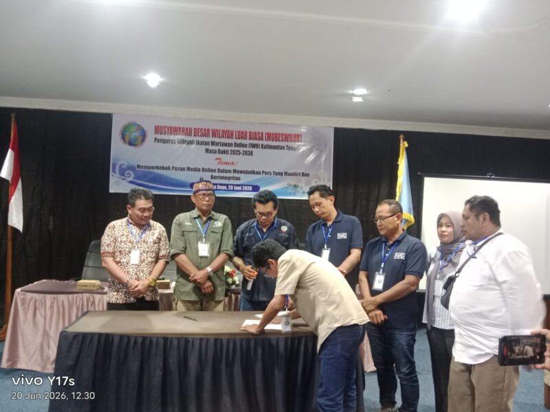 Foto: Pengurus Daerah IWO Barito Utara menghadiri Mubeswilub IWO Kalimantan Tengah di Palangka Raya, Sabtu (20/6/2026), sebagai bentuk dukungan terhadap penguatan dan konsolidasi organisasi. Dokumentasi: Trackperistiwa.com / Henry A.