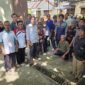 Keterangan Foto: Advokat Yahya Tonang bersama warga yang mendampingi proses pengajuan praperadilan tahap kedua di Pengadilan Negeri Tenggarong, Selasa (21/7/2026). Foto: Trackperistiwa.com