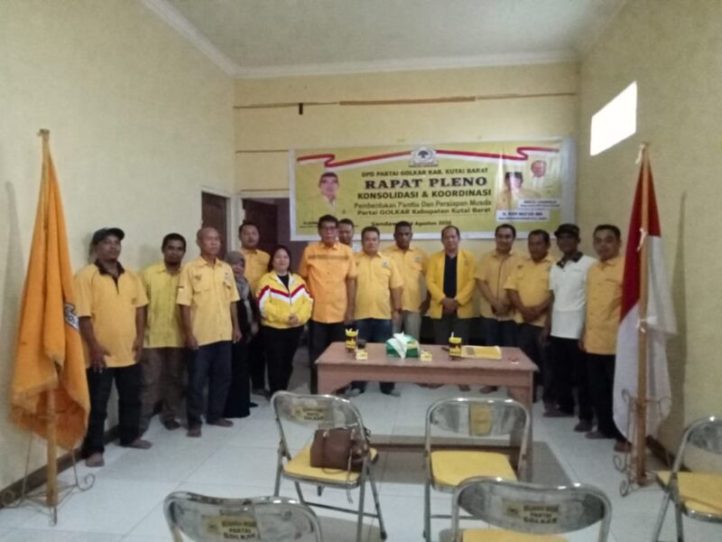 Persiapan Musda DPD II Partai Golkar Kutai Barat. Rapat pleno pembentukan panitia SC dan OC berlangsung di Sekretariat Kampung Royoq, Kecamatan Barong Tongkok, Jumat (14/8/2026). Musda dijadwalkan berlangsung pada 23 Agustus 2026.