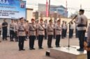 PERGANTIAN PEJABAT. Kapolres Kutai Barat AKBP Haris Kurniawan memimpin upacara Sertijab Kabag Ops, Kasat Reskrim dan PS. Kapolsek Muara Lawa di Mako Polres Kutai Barat, Rabu (2/9/2026). (Foto: Trackperistiwa.com/Melky Malis)